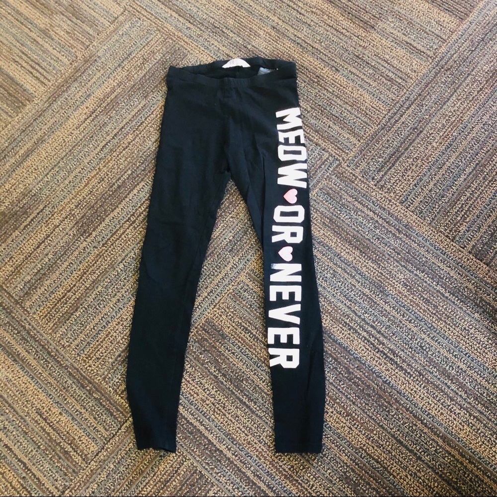 Black leggings